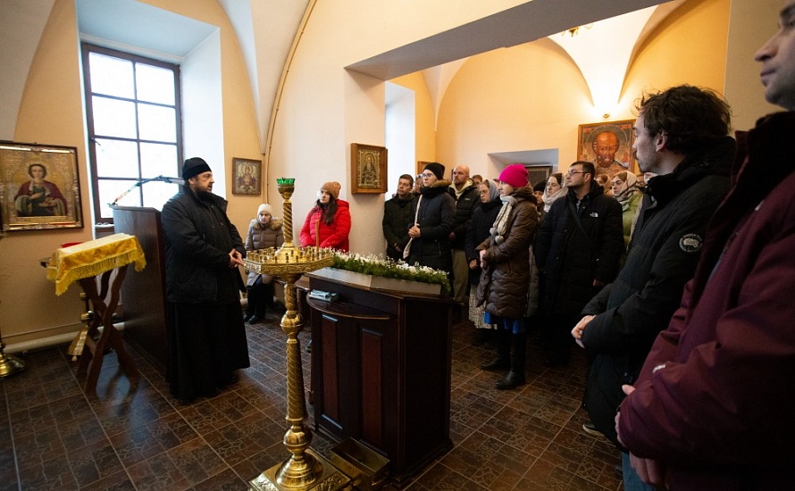 Представители православных молодежных братств Беларуси посетили Юровичский мужской монастырь