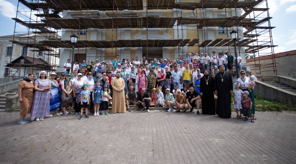 В Туровской епархии состоялся традиционный крестный ход на велосипедах, посвященный Дню семьи, любви и верности