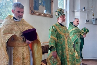 В день преставления преподобного Сергия Радонежского епископ Леонид посетил с архипастырским визитом одноименный приход в г. Мозыре