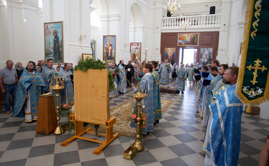 В Туровской епархии завершились торжества в честь Юровичской иконы Божией Матери