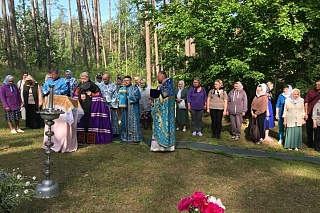 Епископ Леонид совершил Литургию в часовне иконы Божией Матери «Табынская» в урочище горы Колпак